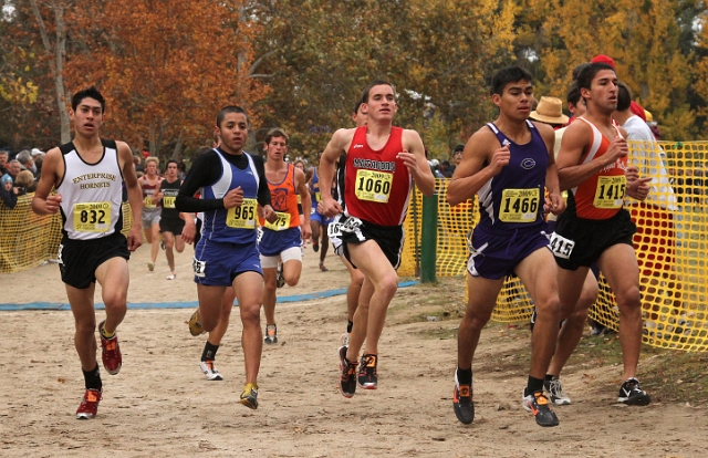 2009 CIF XC Boys D3-035.JPG - 2009 California CIF Cross Country Championships, Woodward Park, Fresno, California